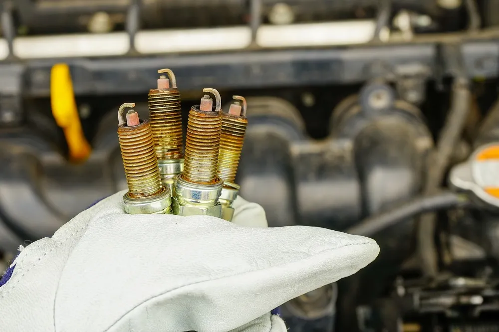 Świece zapłonowe: Niezbędny element Twojego auta
