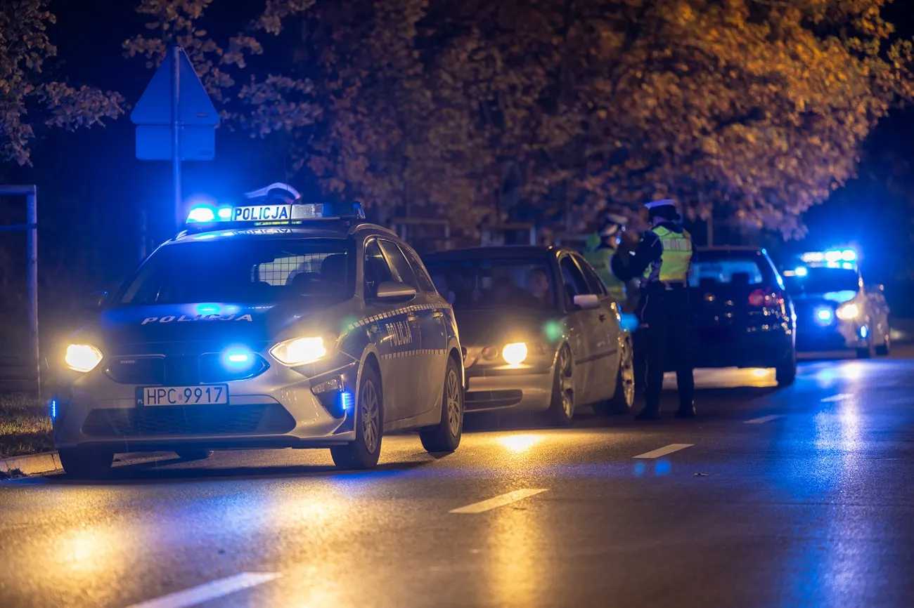 Kalendarz kontroli drogowych w Polsce 2026 – kiedy spodziewać się wzmożonych działań policji?