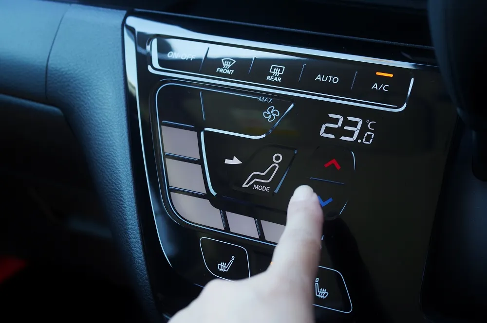 Klimatyzacja samochodowa a zdrowie – co warto wiedzieć i jak uniknąć przeziębienia od klimatyzacji?