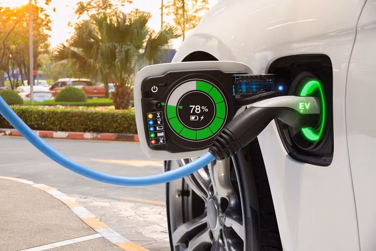 Odpowiedz na 10 pytań i poznaj w mniej niż 1 minutę czy auto elektryczne jest dla Ciebie?