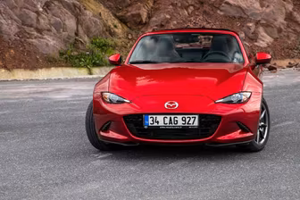Mazda MX-5 Roadster – generacje, silniki i dane techniczne
