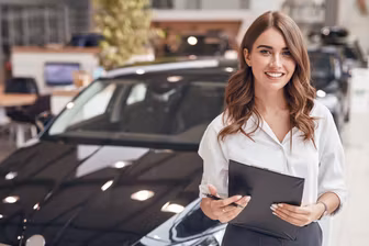 Jakie auto dla kobiety wybrać? Polecane modele do miasta, na trasę i dla rodziny