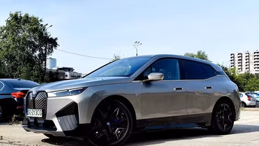 BMW iX