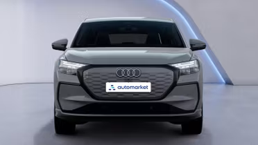 AUDI Q4