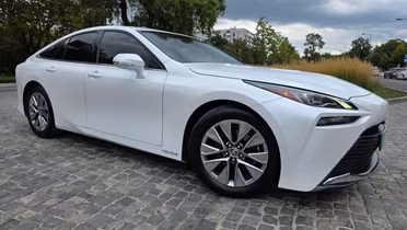 TOYOTA Mirai