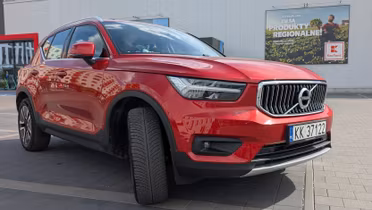VOLVO XC40
