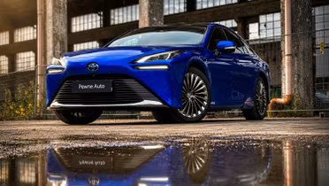 TOYOTA Mirai