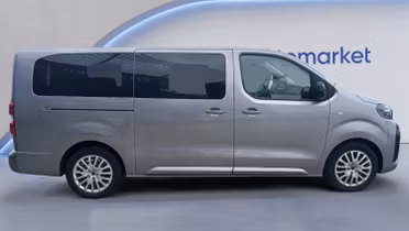PEUGEOT Traveller