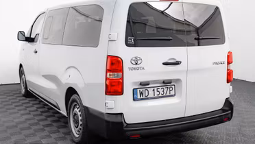 TOYOTA Proace