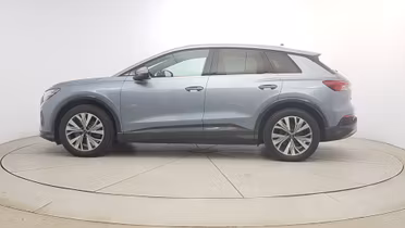 AUDI Q4