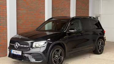 MERCEDES-BENZ GLB