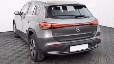 MERCEDES-BENZ EQA