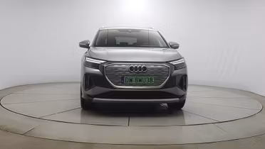 AUDI Q4