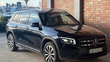 MERCEDES-BENZ GLB