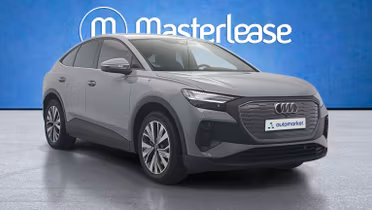 AUDI Q4