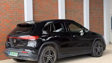 MERCEDES-BENZ EQA