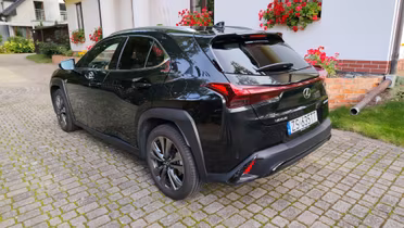 LEXUS UX