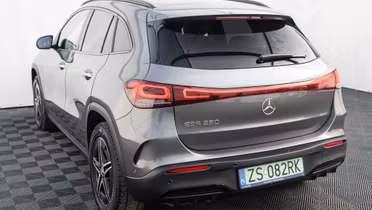 MERCEDES-BENZ EQA