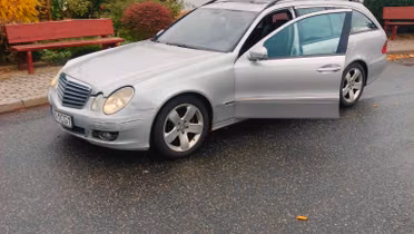 MERCEDES-BENZ E Klasa