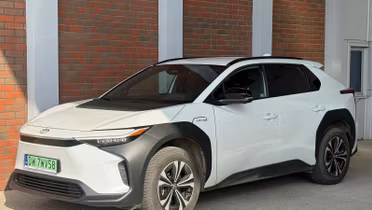 TOYOTA bZ4X