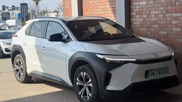 TOYOTA bZ4X