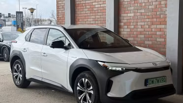 TOYOTA bZ4X