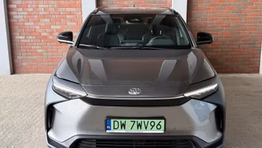 TOYOTA bZ4X