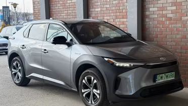TOYOTA bZ4X