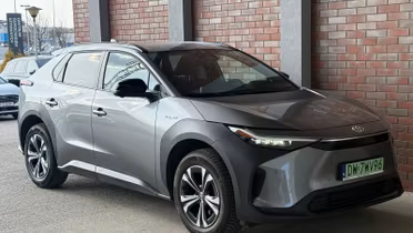 TOYOTA bZ4X