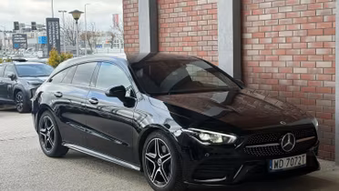 MERCEDES-BENZ CLA