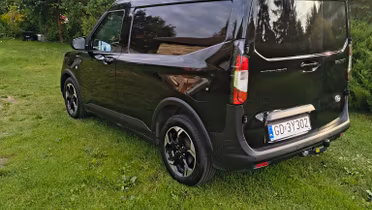 FORD Courier