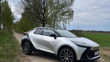TOYOTA C-HR