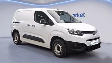 TOYOTA Proace City