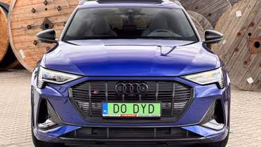 AUDI SQ8 e-tron