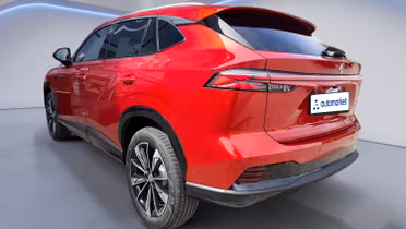 MG HS