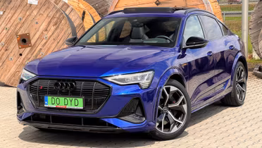 AUDI SQ8 e-tron