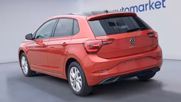 VOLKSWAGEN Polo