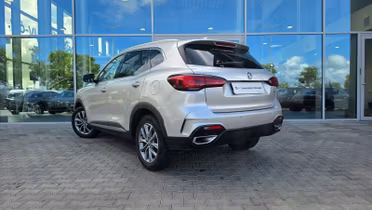 MG HS