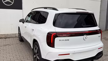 MERCEDES-BENZ GLB
