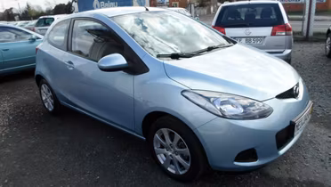 MAZDA 2