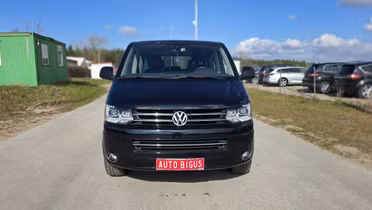 VOLKSWAGEN Multivan