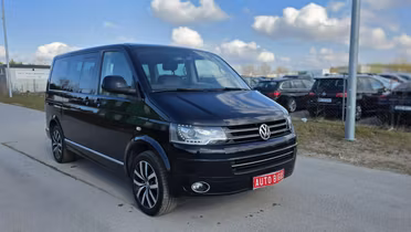 VOLKSWAGEN Multivan