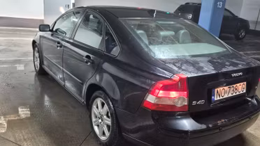 VOLVO S40