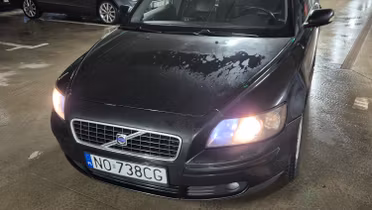 VOLVO S40