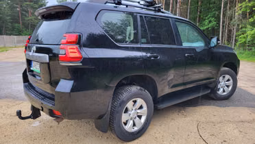 TOYOTA Land Cruiser 150