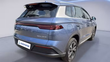 BYD Sealion 5