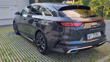 KIA ProCeed