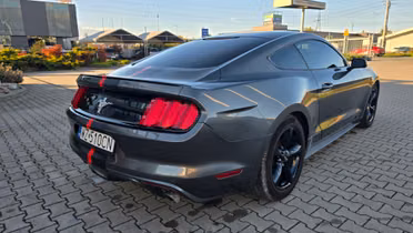 FORD (USA) Mustang