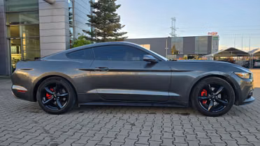 FORD (USA) Mustang