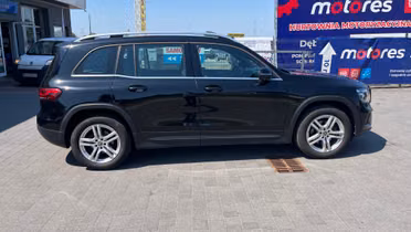 MERCEDES-BENZ GLB